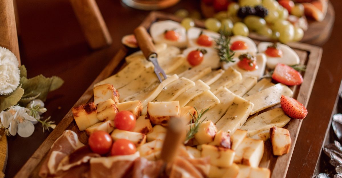 Creating Memorable Experiences with Themed Festival Menus