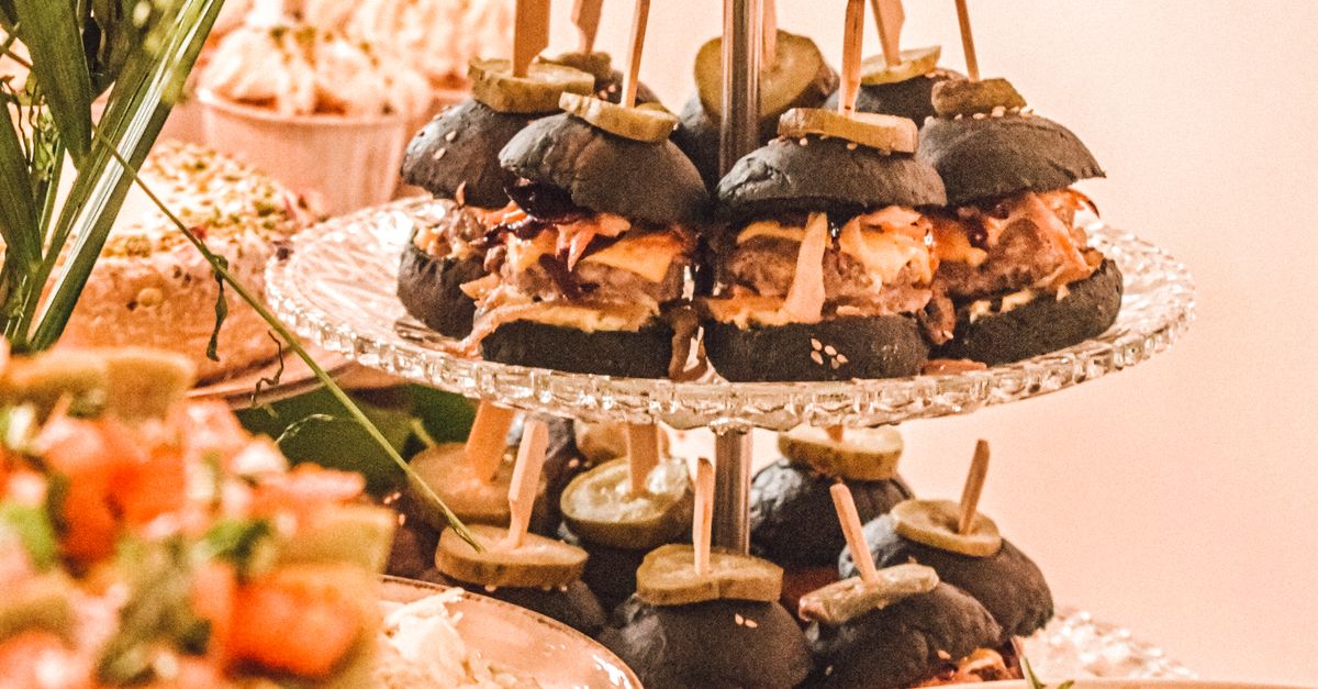 Popular Beverage Options for Birthday Party Catering